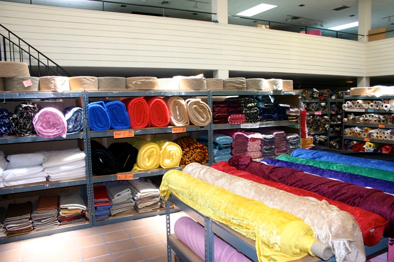 SAS Fabrics, Hawthorne, CA Announces Creativity Contests for Clothing, Crafts & Home Decor